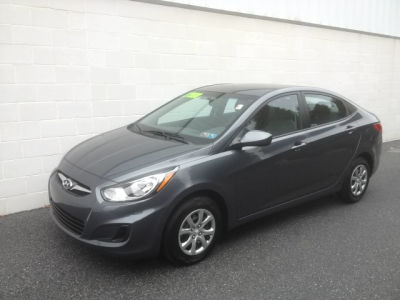 2013 Hyundai Accent  GLS