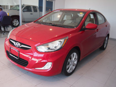 2012 Hyundai Accent  GLS
