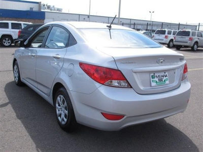 2012 Hyundai Accent  GLS