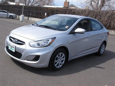 2012 Hyundai Accent  GLS