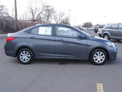 2012 Hyundai Accent  GLS