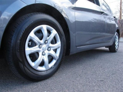 2012 Hyundai Accent  GLS