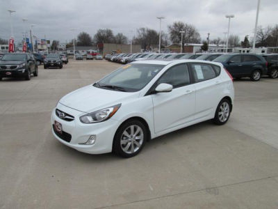 2013 Hyundai Accent  SE