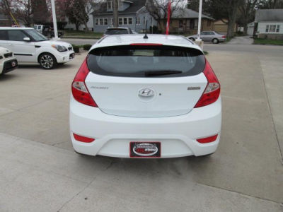 2013 Hyundai Accent  SE