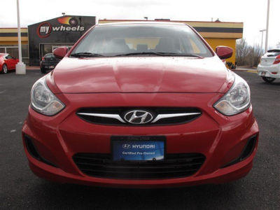 2012 Hyundai Accent  GLS