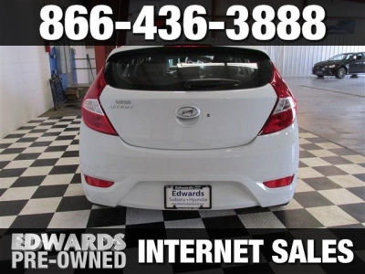 2012 Hyundai Accent SE