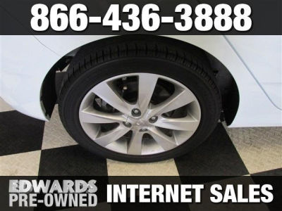 2012 Hyundai Accent SE