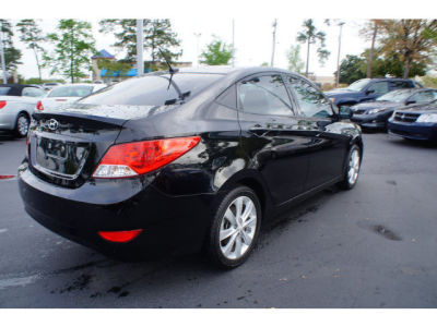 2012 Hyundai Accent  GLS