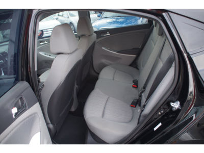 2012 Hyundai Accent  GLS