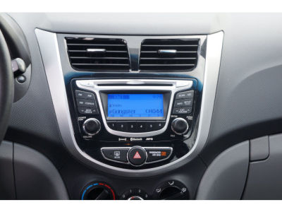2012 Hyundai Accent  GLS
