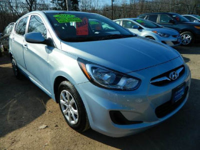2013 Hyundai Accent GS