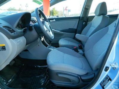 2013 Hyundai Accent GS