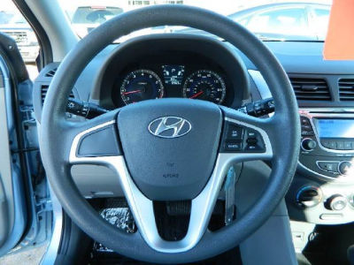 2013 Hyundai Accent GS