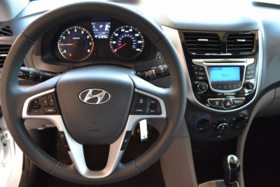 2012 Hyundai Accent  SE