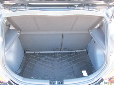 2012 Hyundai Accent  SE