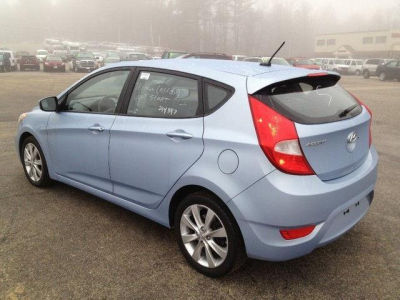 2012 Hyundai Accent  SE