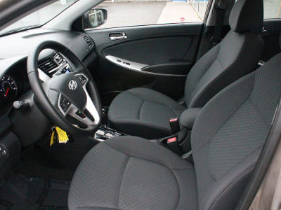 2012 Hyundai Accent  SE