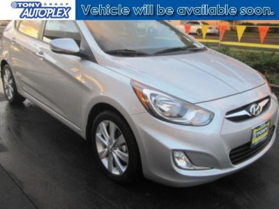 2013 Hyundai Accent  SE