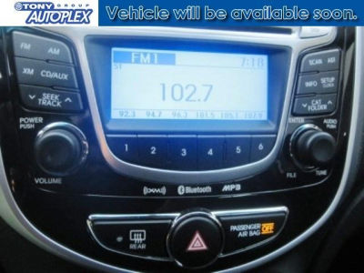 2013 Hyundai Accent  SE