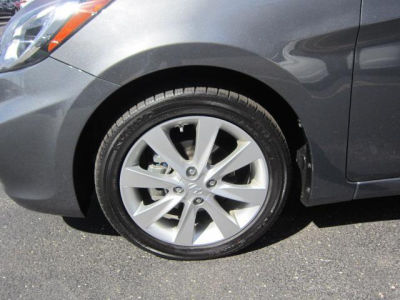 2012 Hyundai Accent  GLS