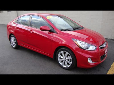 2012 Hyundai Accent  GLS