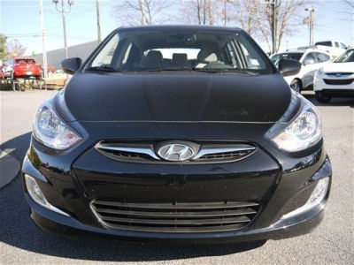2012 Hyundai Accent SE