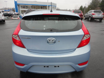 2013 Hyundai Accent  SE