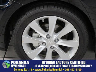 2013 Hyundai Accent  SE