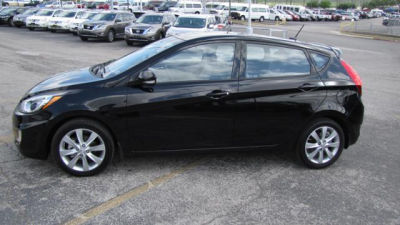 2013 Hyundai Accent SE