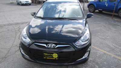 2013 Hyundai Accent SE