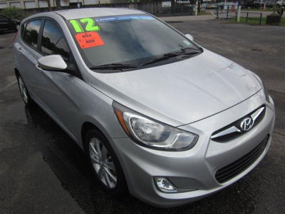 2012 Hyundai Accent  SE