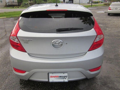 2012 Hyundai Accent  SE