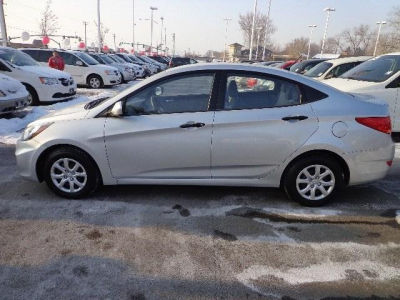 2012 Hyundai Accent GLS