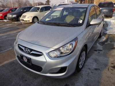 2012 Hyundai Accent GLS