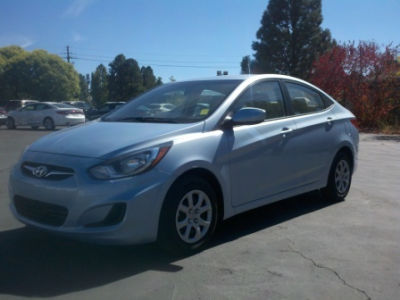2012 Hyundai Accent  GLS