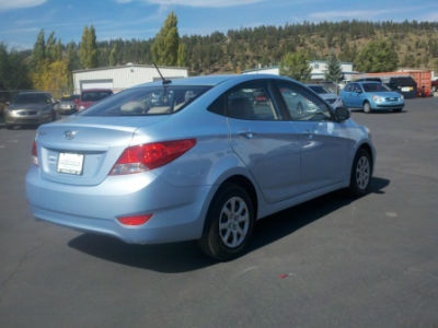 2012 Hyundai Accent  GLS