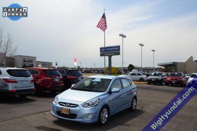 2012 Hyundai Accent  SE