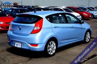 2012 Hyundai Accent  SE