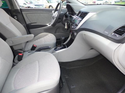 2013 Hyundai Accent  GLS