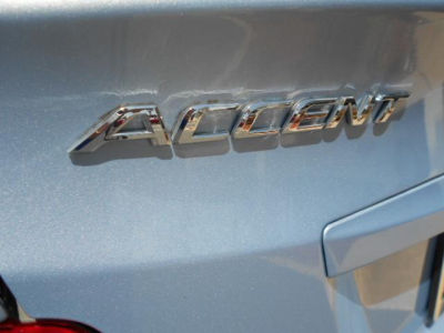 2012 Hyundai Accent  GLS