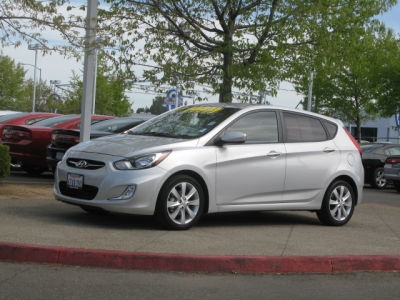 2012 Hyundai Accent SE