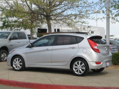 2012 Hyundai Accent SE