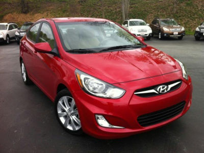 2013 Hyundai Accent  GLS
