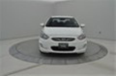 2012 Hyundai Accent  GLS