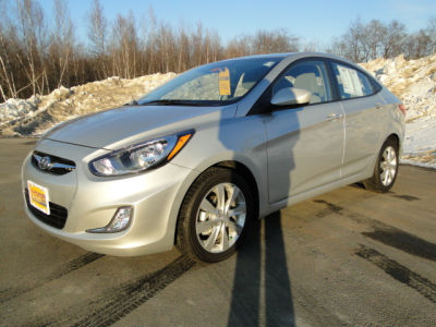 2013 Hyundai Accent  GLS