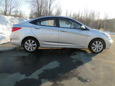 2013 Hyundai Accent  GLS