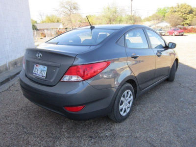 2012 Hyundai Accent  GLS