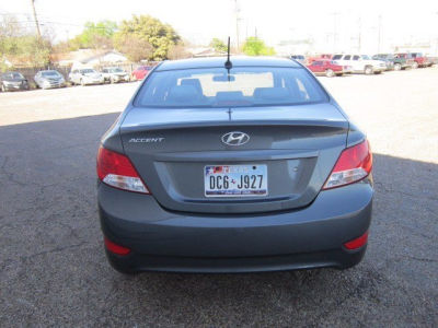 2012 Hyundai Accent  GLS