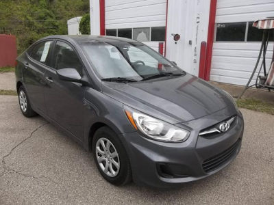 2012 Hyundai Accent  GLS
