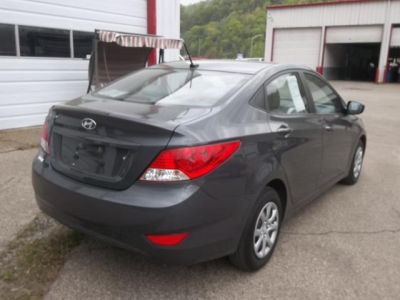 2012 Hyundai Accent  GLS